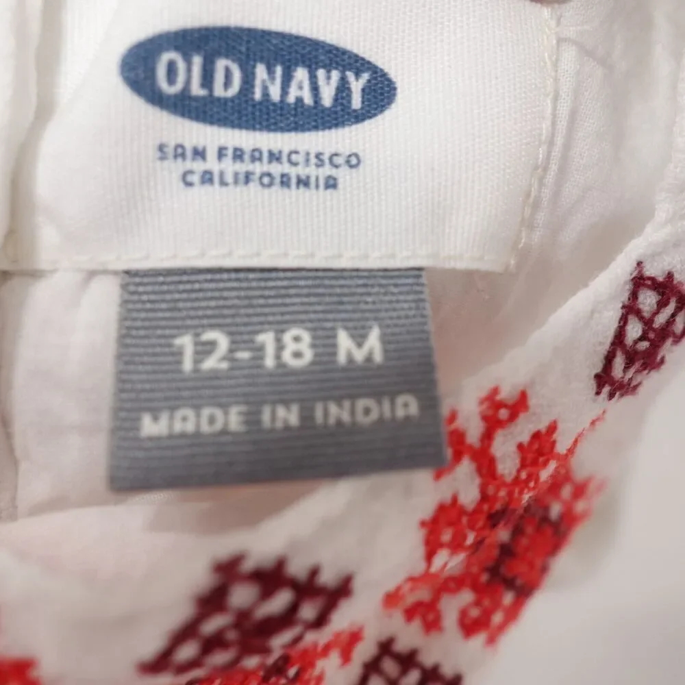 Old Navy Lightweight White Sleeveless Smocked Tunic Shirt Boho 12-18 months